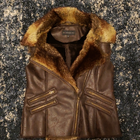 Beauitful vegan vest🦊💜 - Picture 1 of 3